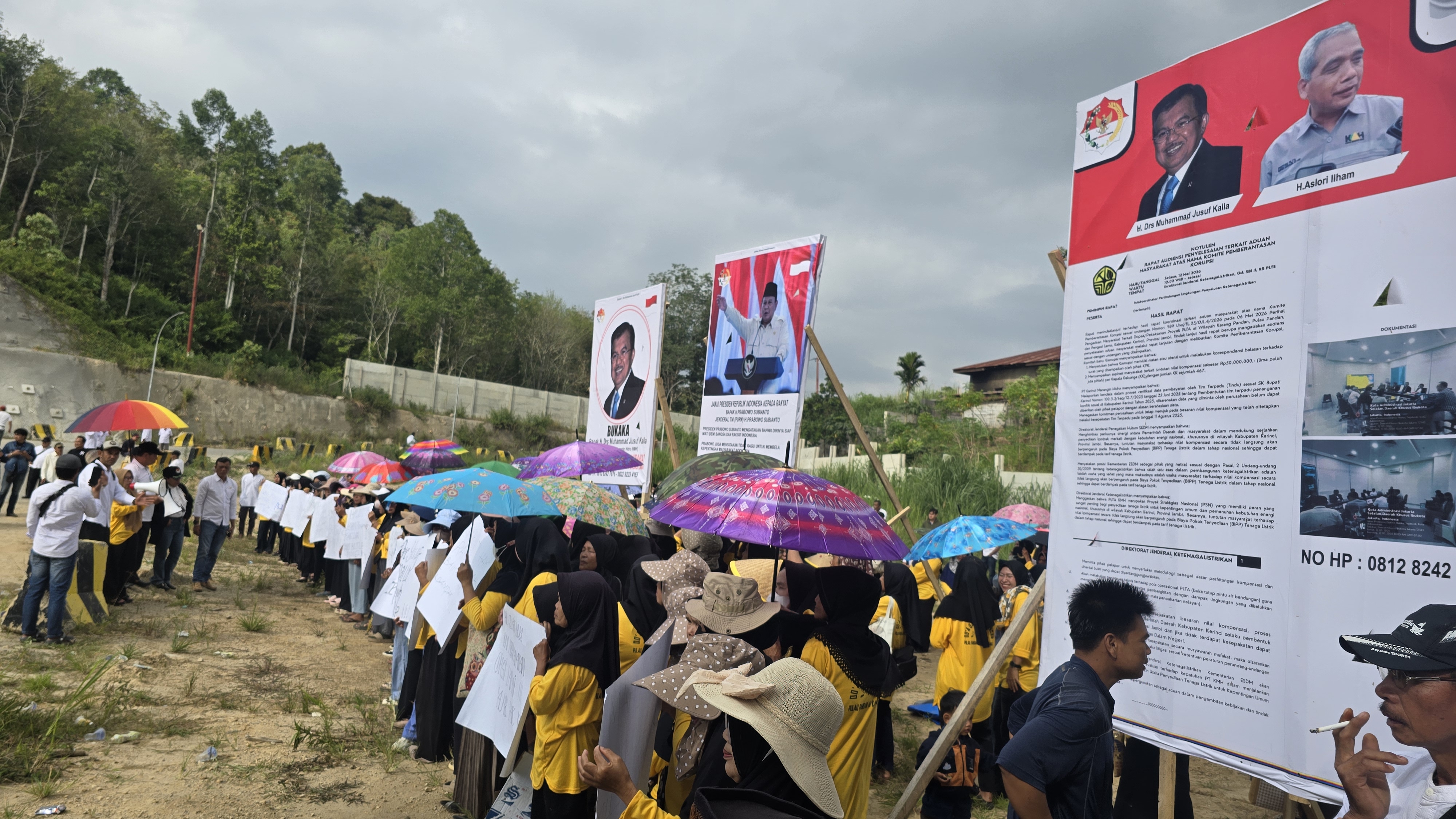 Tuntut Ganti Rugi Dampak Proyek PLTA, Ratusan Warga Gelar Aksi Damai di Pintu PLTA Danau Kerinci